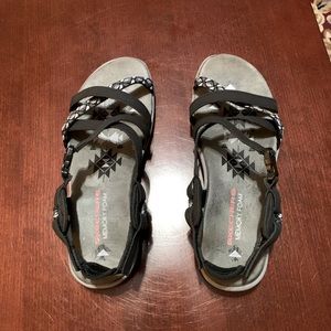 Skechers Reggae Slim - Staycation Sandal, 7M Black